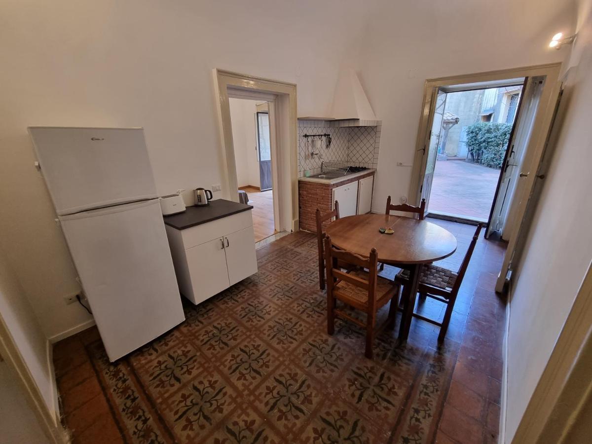 Palazzo Mannino Apartments Catania-Fontanarossai nemzetközi repülőtér Kültér fotó