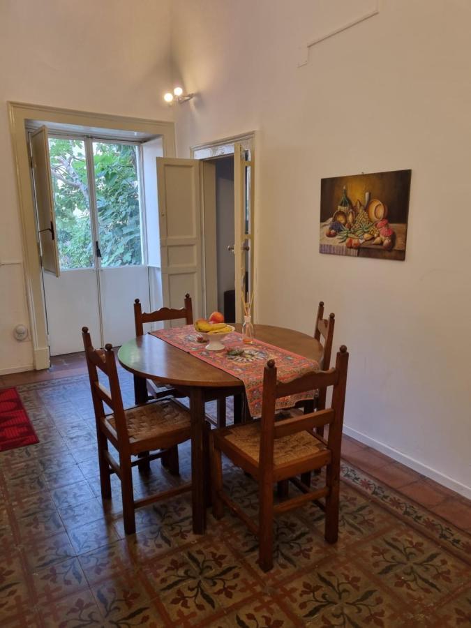 Palazzo Mannino Apartments Catania-Fontanarossai nemzetközi repülőtér Kültér fotó